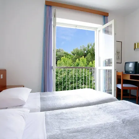 Hotel Marina Sunny By Valamar