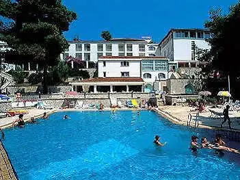 מלון Marina Sunny By Valamar 2*